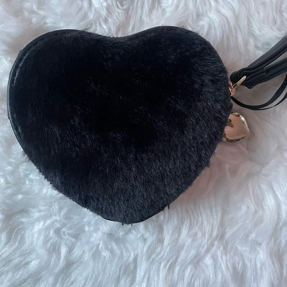 JUICY COUTURE FAUX FUR WRISTLET - Picture 2 of 4